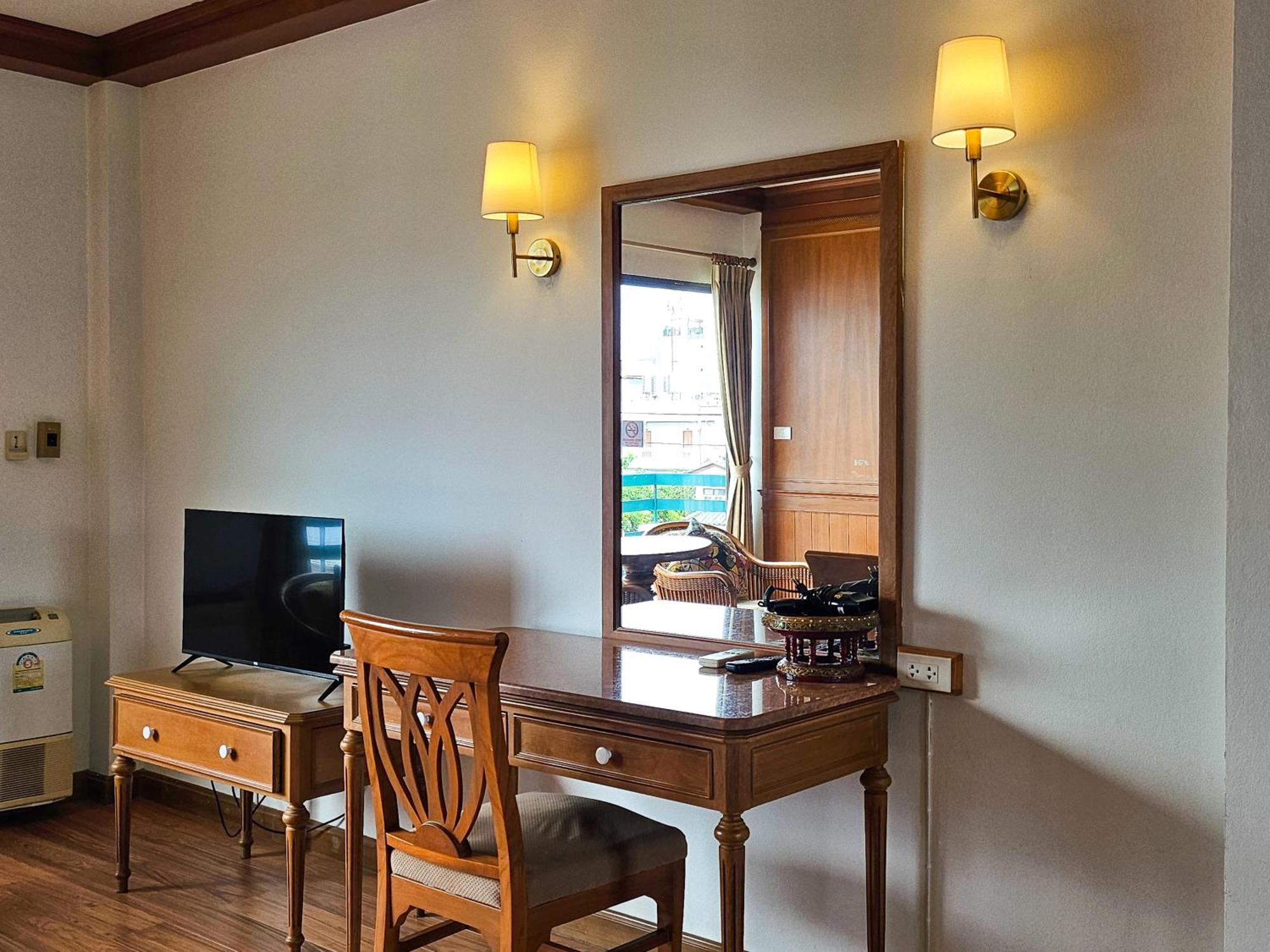 Sirin Hotel Hua Hin Exterior foto