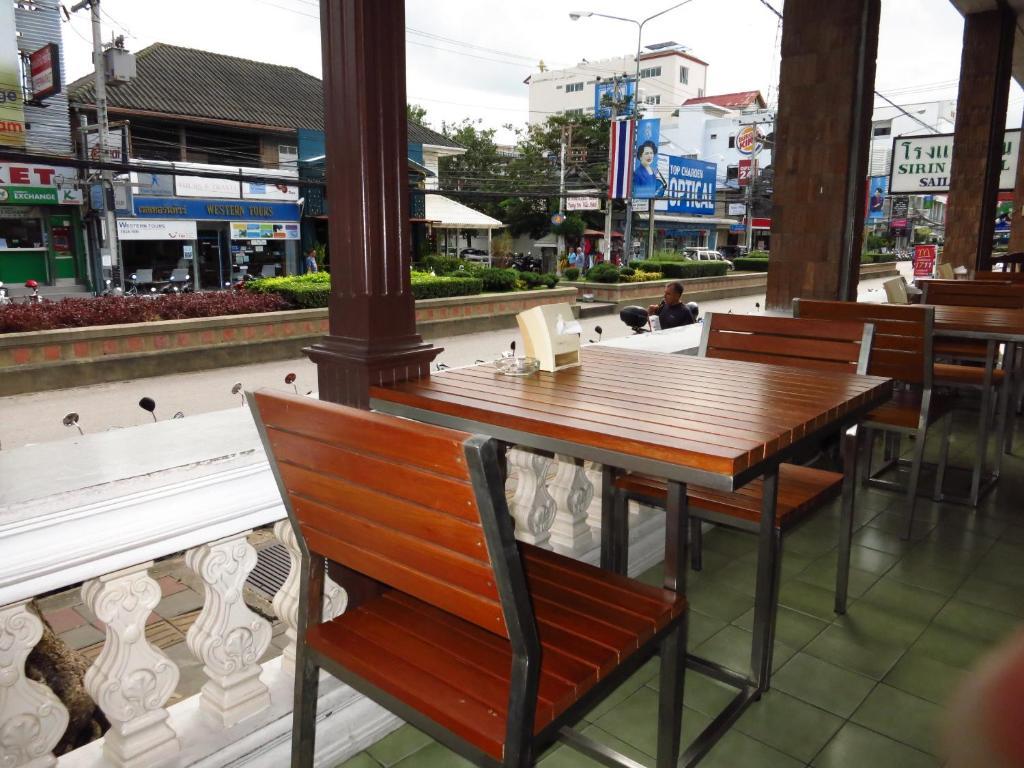 Sirin Hotel Hua Hin Exterior foto