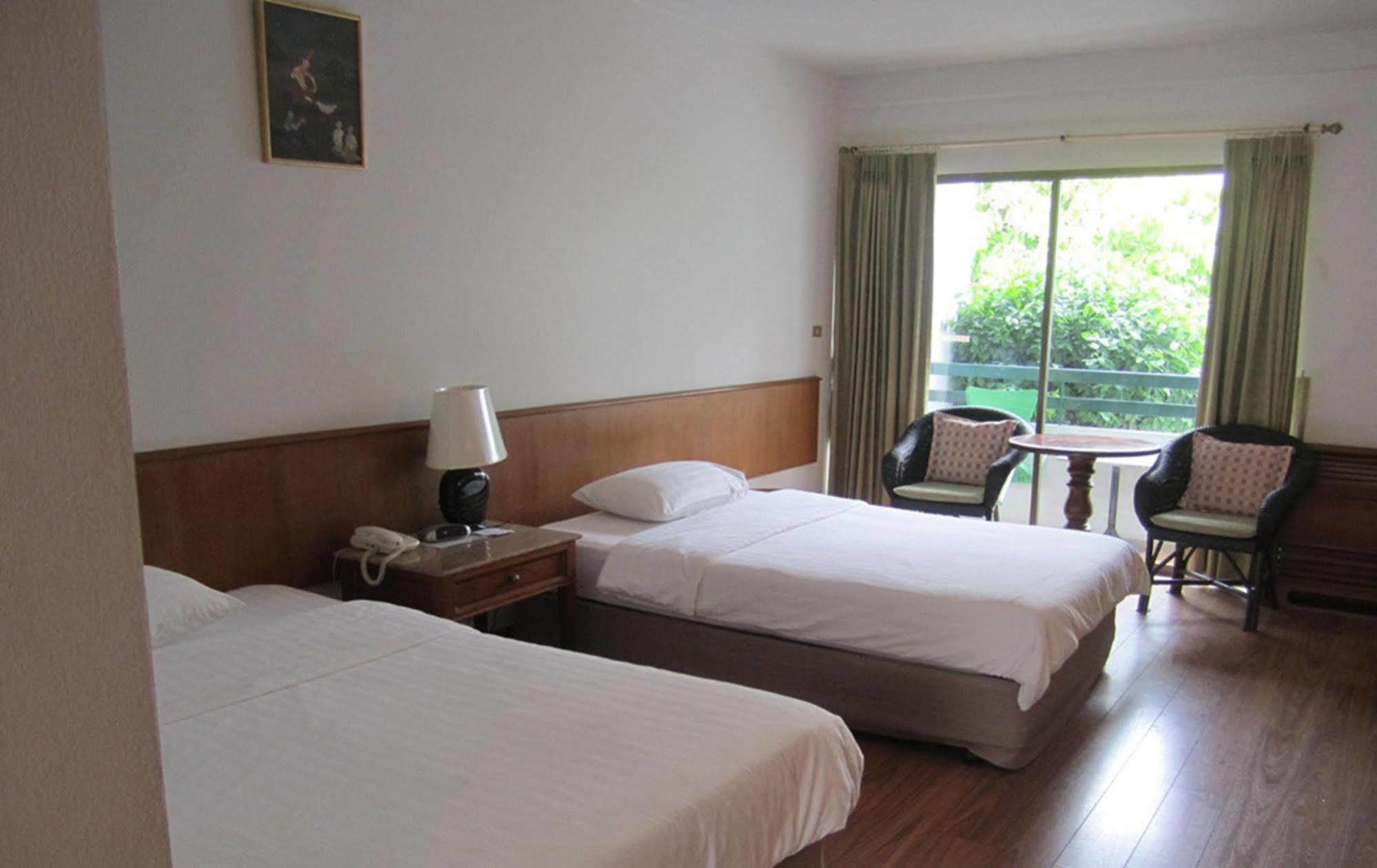 Sirin Hotel Hua Hin Exterior foto