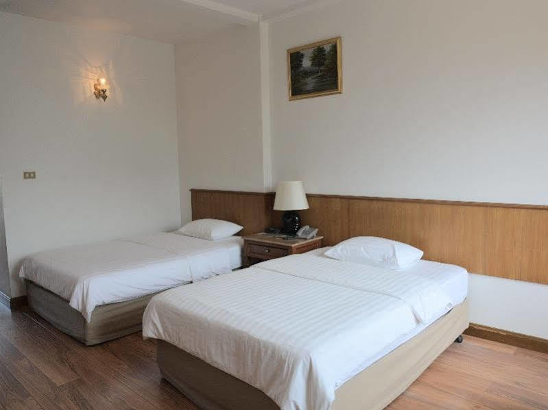 Sirin Hotel Hua Hin Exterior foto
