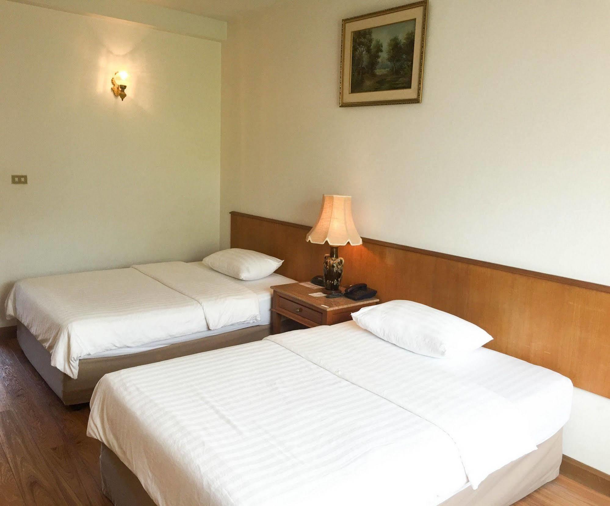 Sirin Hotel Hua Hin Exterior foto