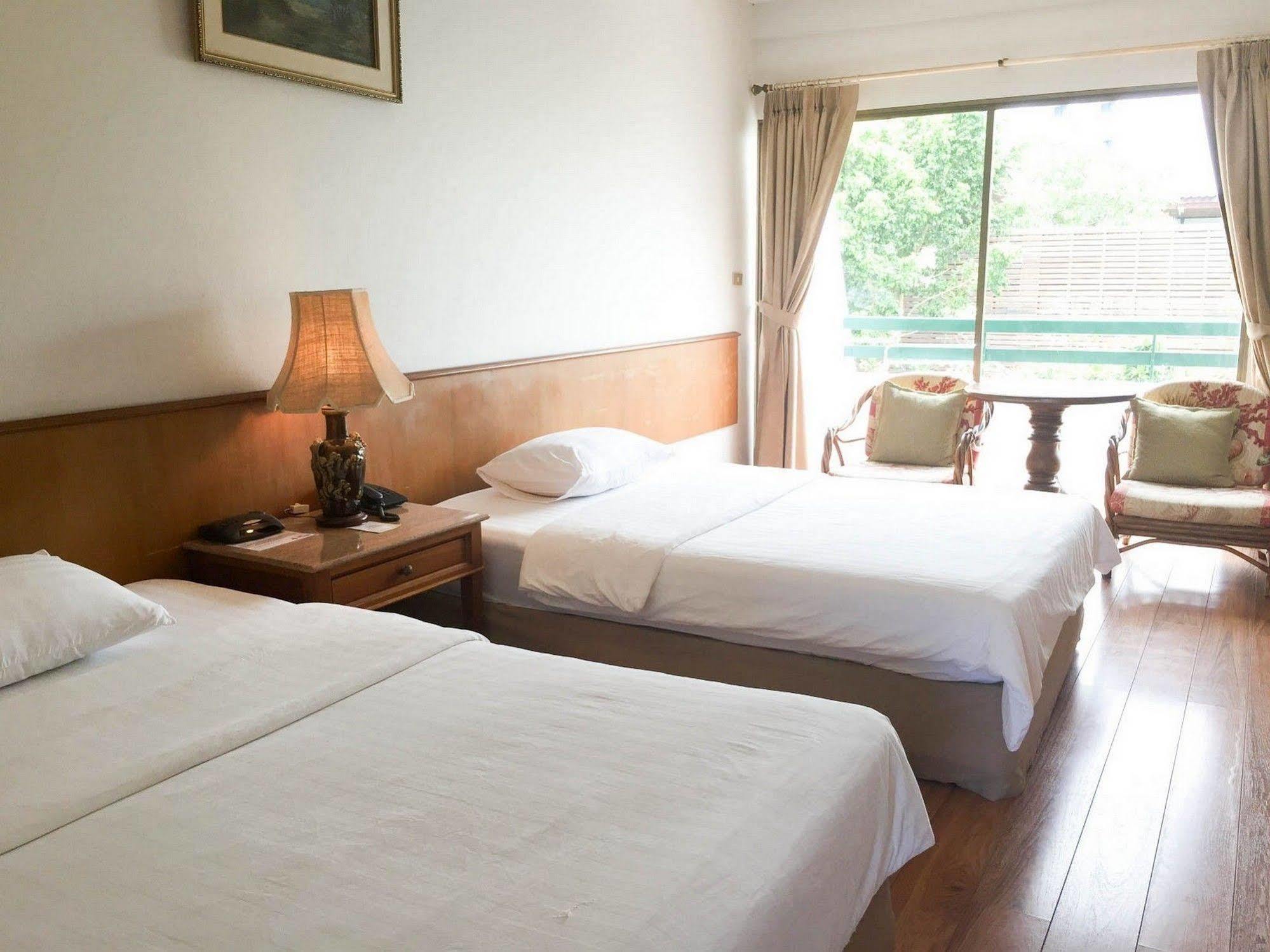 Sirin Hotel Hua Hin Exterior foto